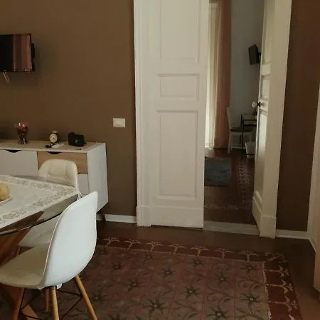 Casa Polena Apartment *